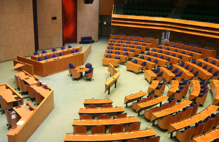 De plenaire zaal van de Tweede Kamer